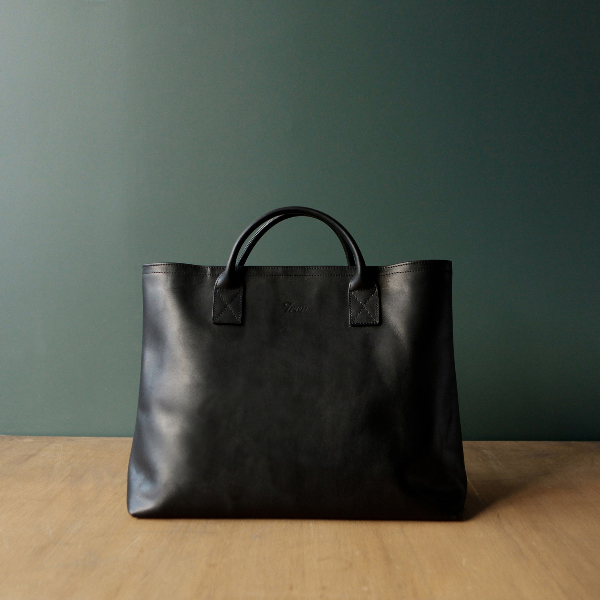 DAY LEATHER TOTE L - BLACK
